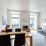 The Restauradores Collection Majestic Apartment *